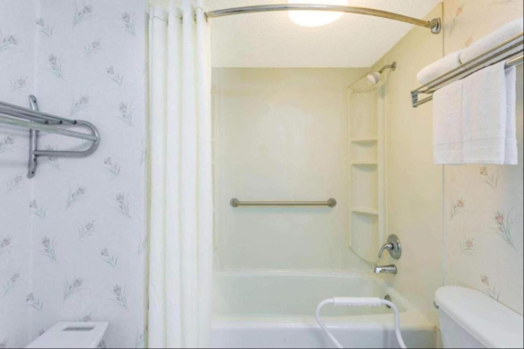 Ashland Studio Inn Richmond North Near Kings Dominion -Listing Partner Exterior photo